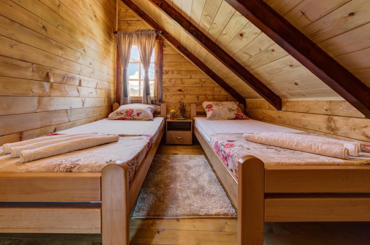 Green Hill Вирпазар Екстериор снимка