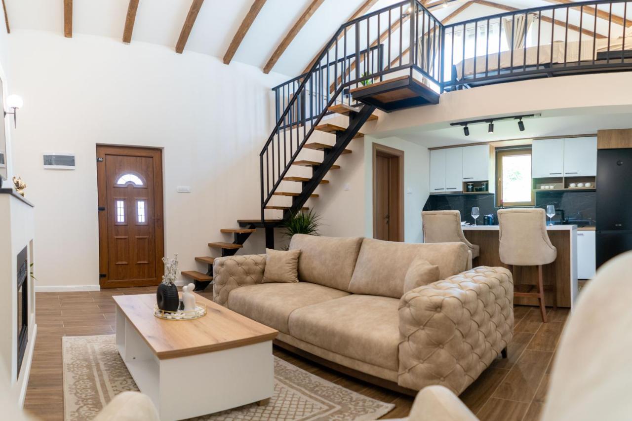Green Hill Вирпазар Екстериор снимка