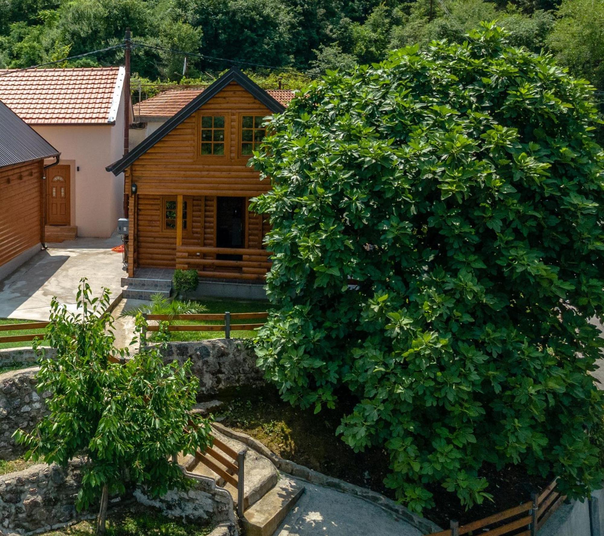 Green Hill Вирпазар Екстериор снимка