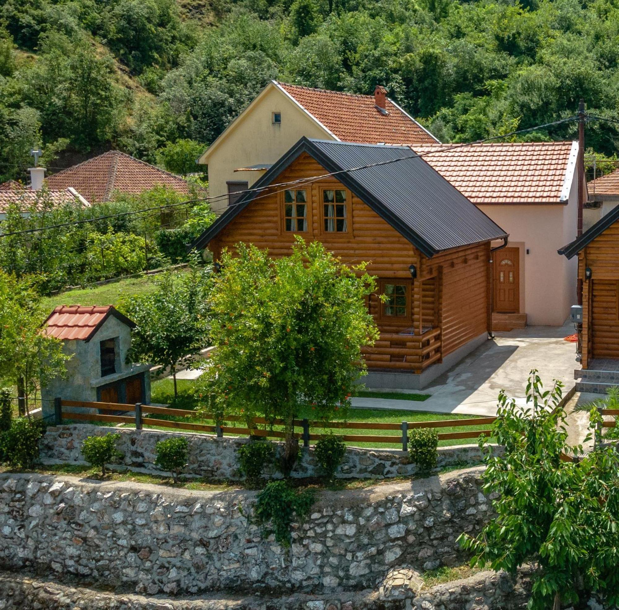 Green Hill Вирпазар Екстериор снимка